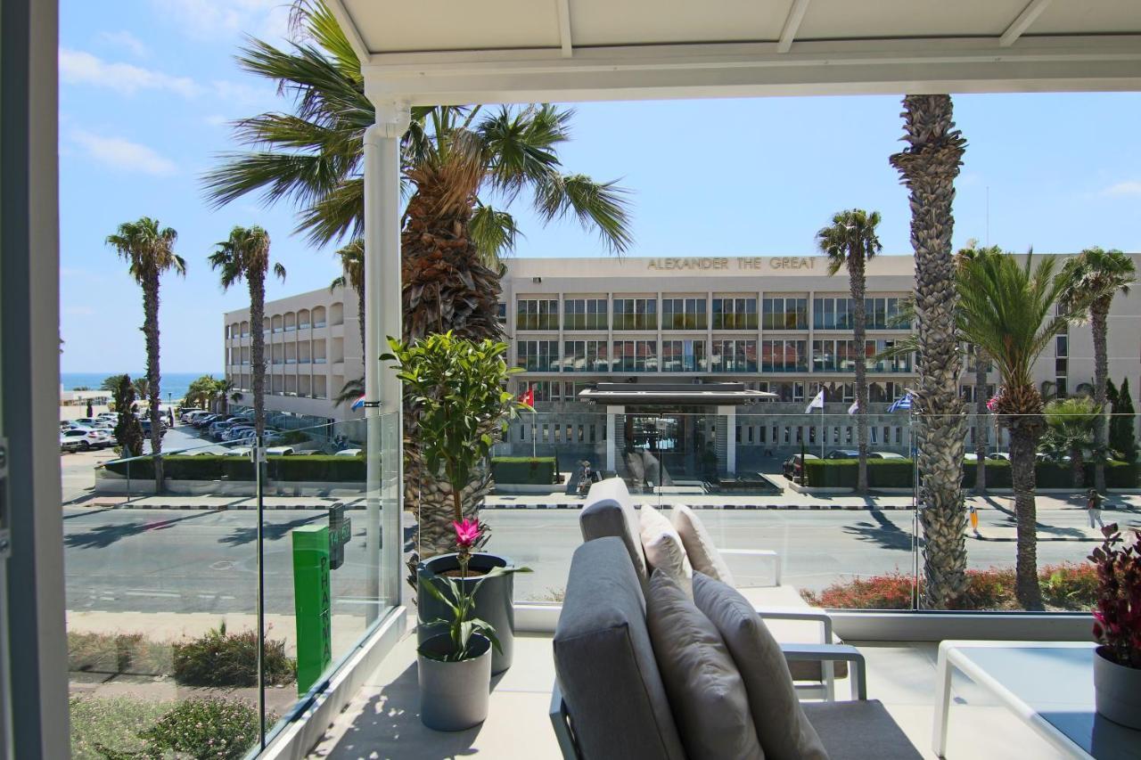Phaedrus Living: Seaview Luxury Flat Limnaria 114 Apartamento Pafos Exterior foto
